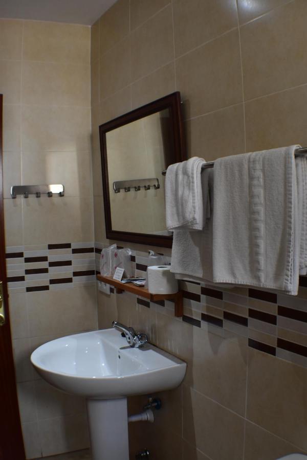 Hostal Alamare Sevilla Exterior foto